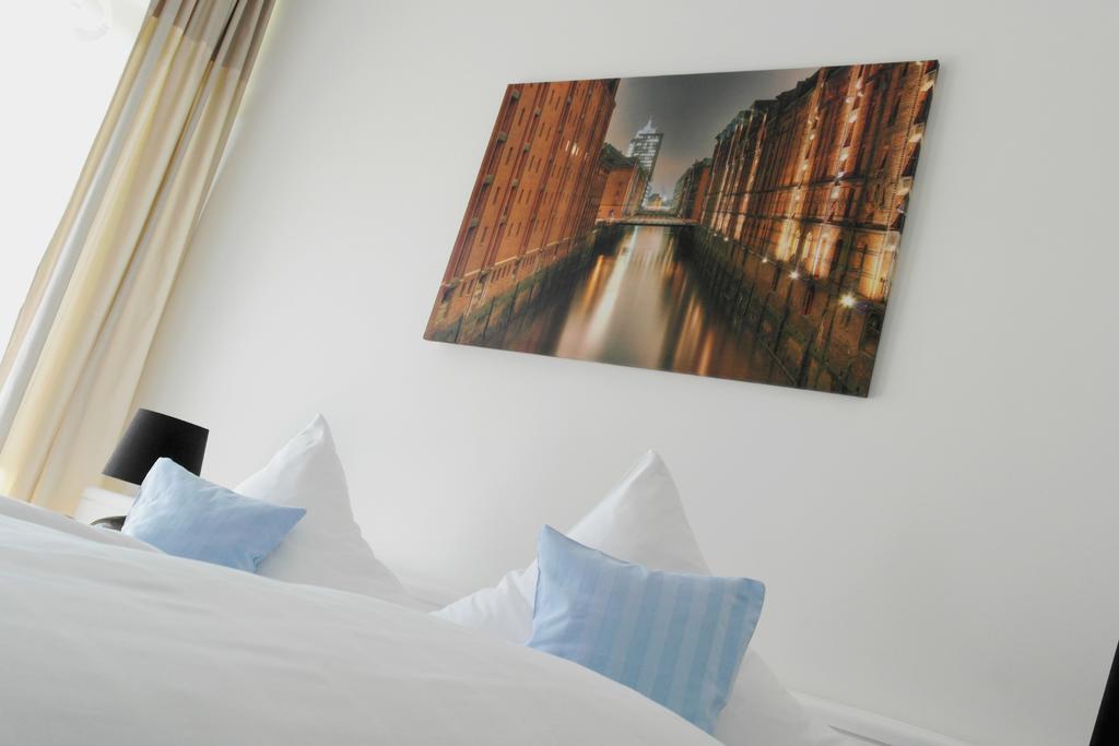 Hotel Blauer Fasan Wiesmoor Exteriör bild